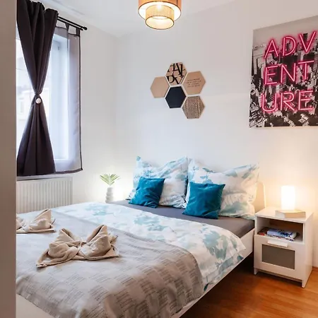 Bb21 - Centre * Eger